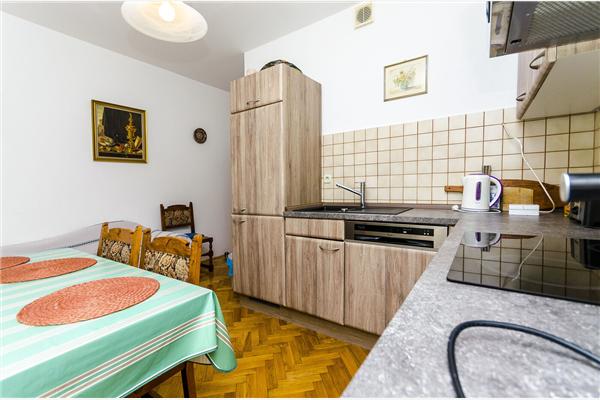 Apartment A2, for 10 persons