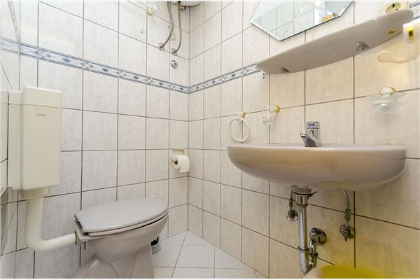 Apartment A2, for 10 persons