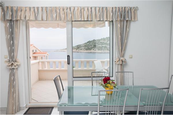 Apartment A1, for 4 persons