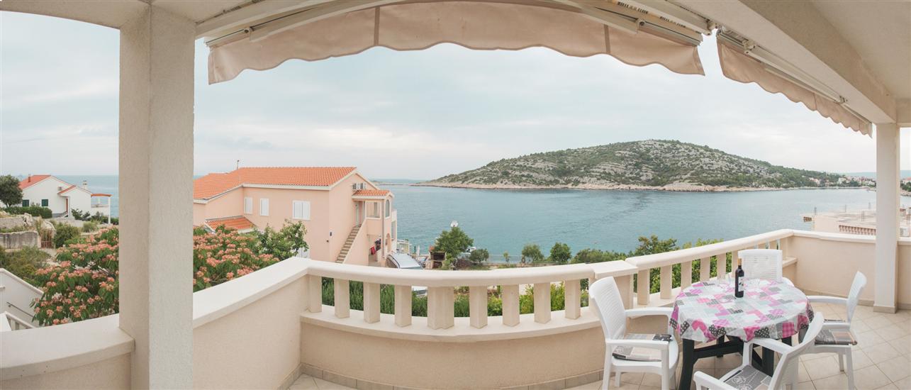 Apartment A1, for 4 persons