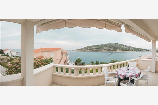 Apartment A1, for 4 persons