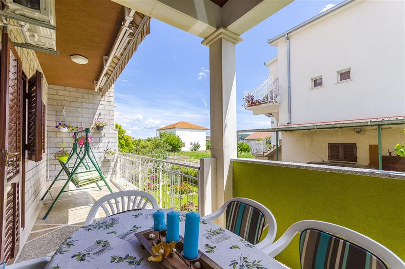 Apartment A1, for 5 persons