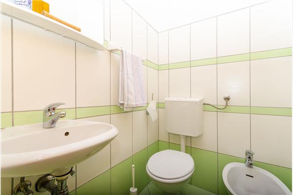 Apartment A1, for 5 persons