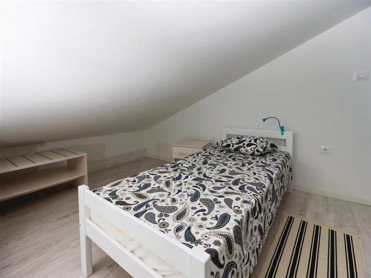 Apartment A1, for 8 persons