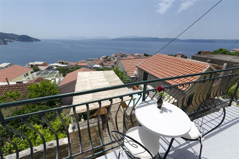 House K1, for 9 persons