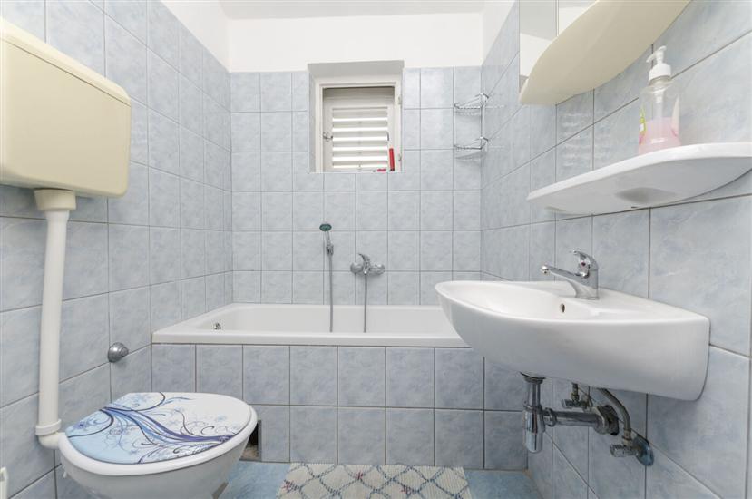 Apartment A2, for 4 persons