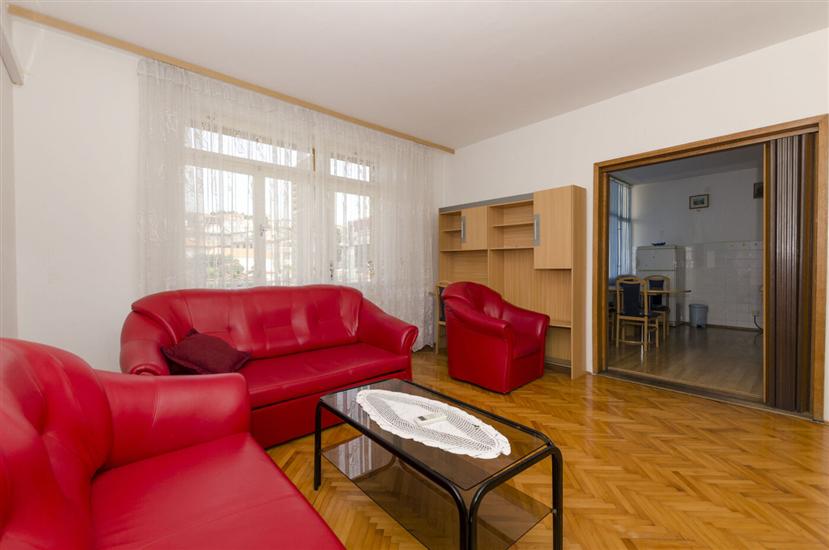 Apartment A1, for 5 persons