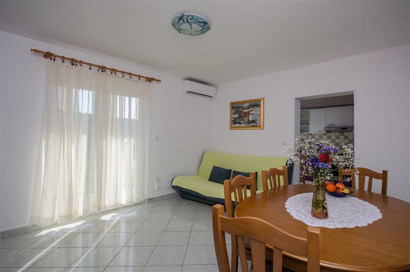 Apartment A2, for 8 persons