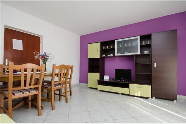 Apartment A2, for 8 persons