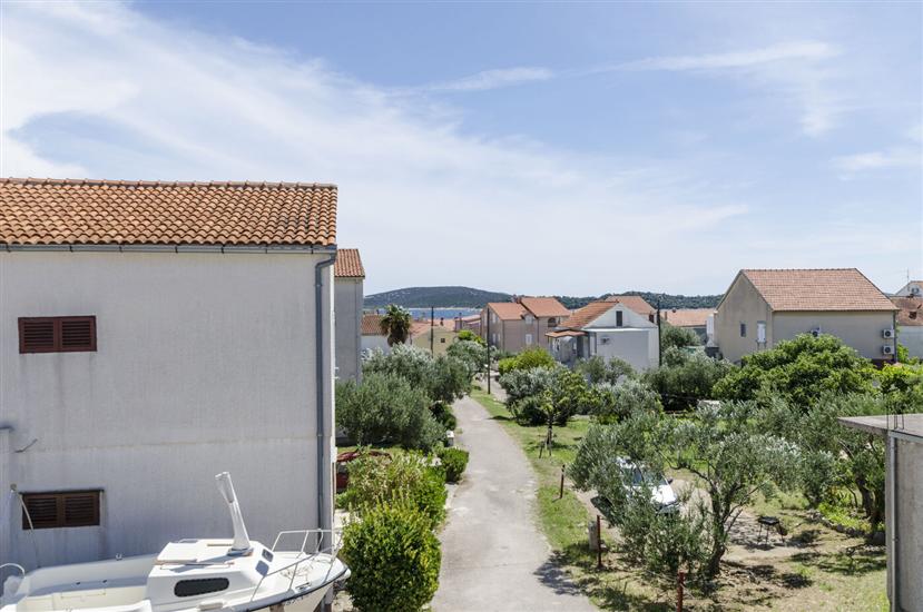 Apartment A1, for 5 persons