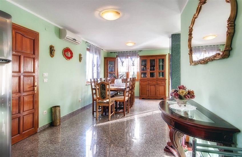 House K1, for 10 persons