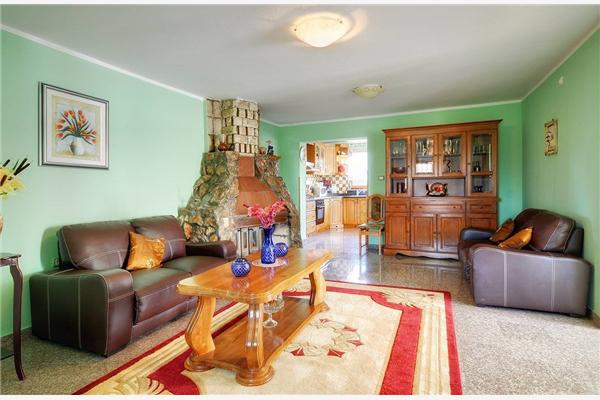 House K1, for 10 persons