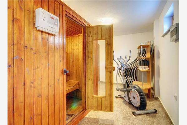 House K1, for 10 persons