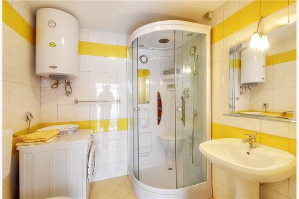 House K1, for 10 persons