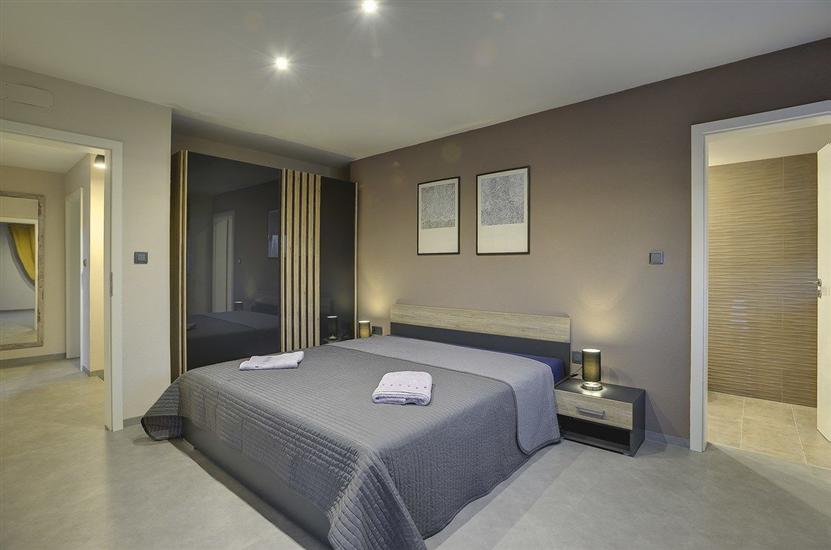 House K1, for 10 persons