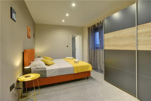 House K1, for 10 persons