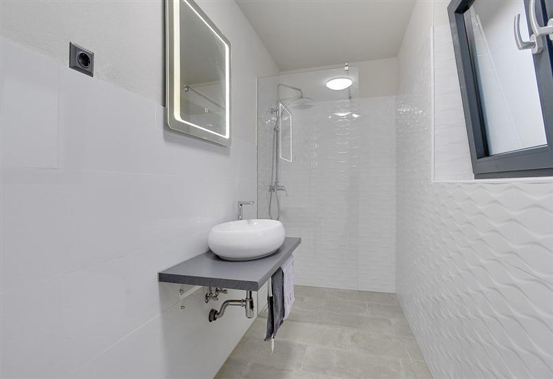 House K1, for 10 persons