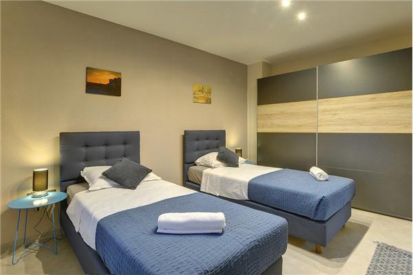 House K1, for 10 persons