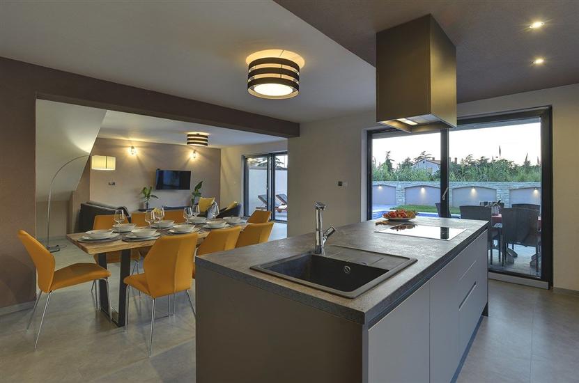 House K1, for 10 persons