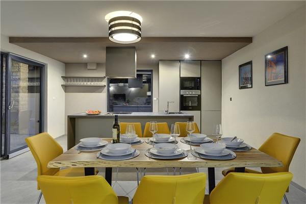 House K1, for 10 persons