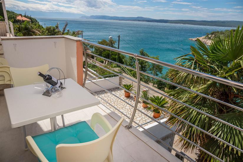 Apartment A6, for 4 persons