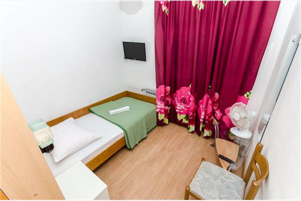 Room S11, for 1 persons