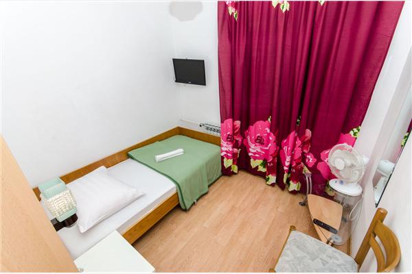 Room S11, for 1 persons