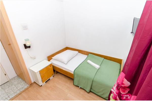 Room S11, for 1 persons