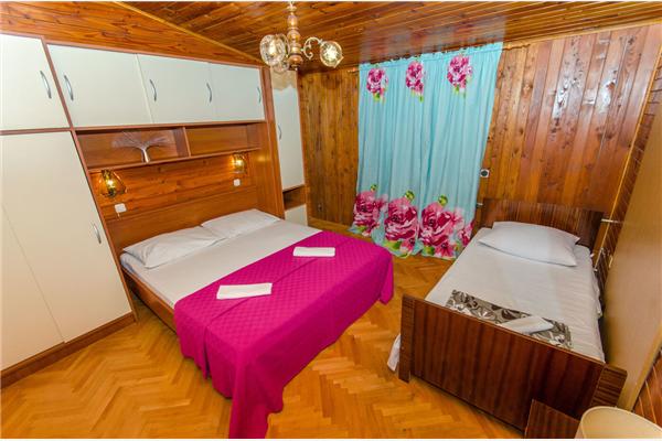 Apartment A14, for 4 persons