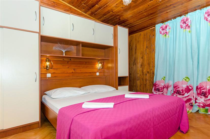 Apartment A14, for 4 persons