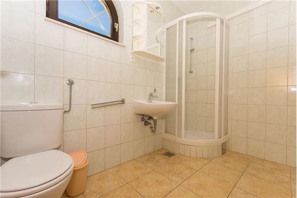 Apartman A2, na 3 osebe