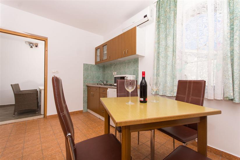 Apartman A4, na 3 osebe