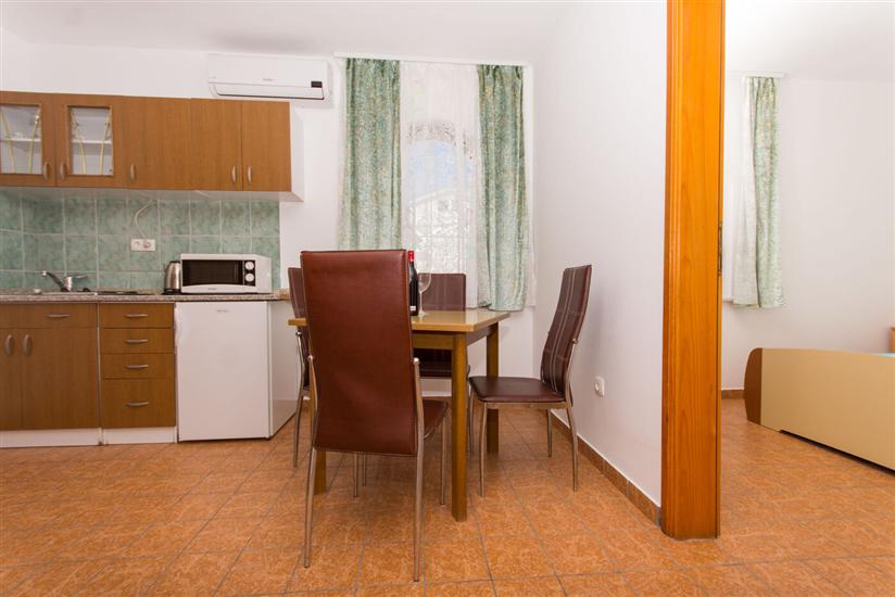 Apartman A4, na 3 osebe