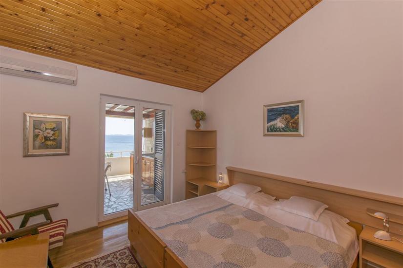 Apartment A1, for 6 persons