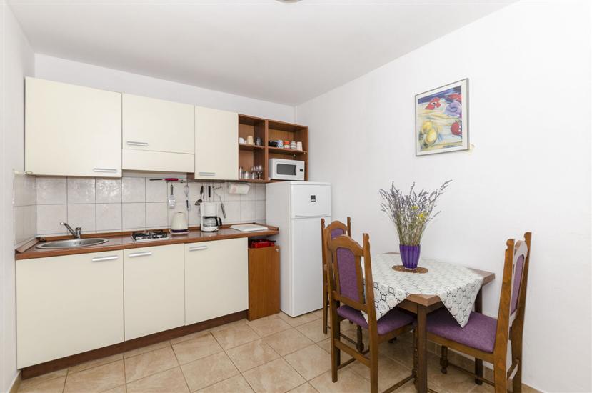 Apartment A2, for 4 persons