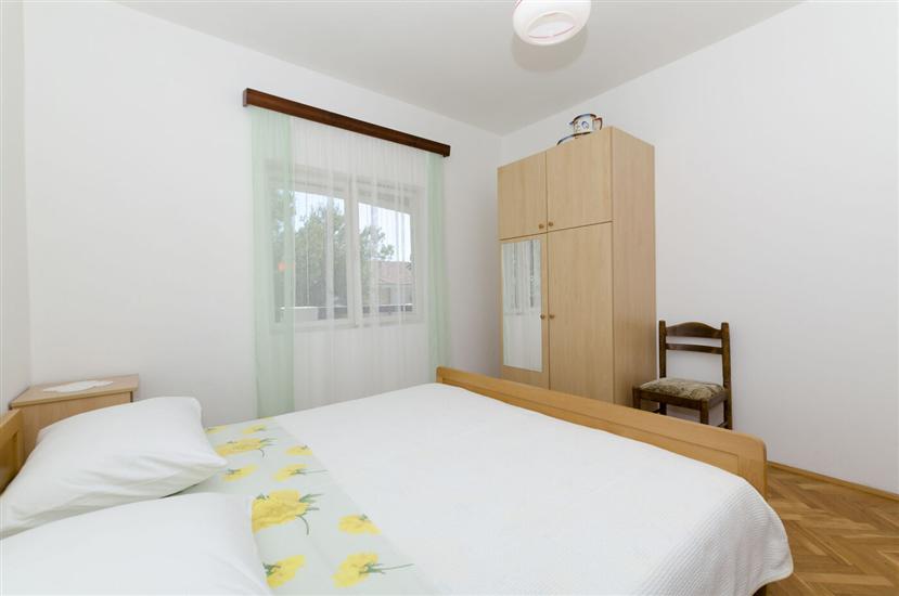 Apartment A1, for 8 persons