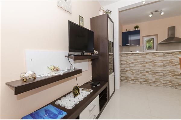 Apartment A1, for 8 persons