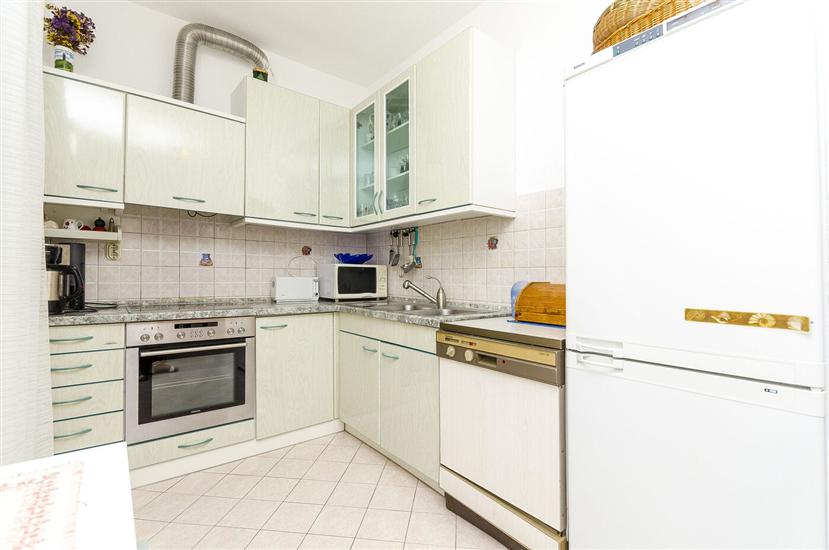 Apartment A3, for 5 persons