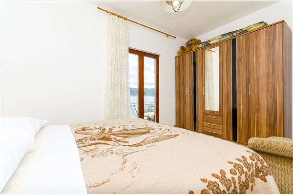 Apartment A3, for 5 persons