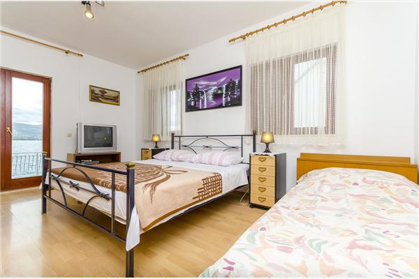 Apartment A3, for 5 persons