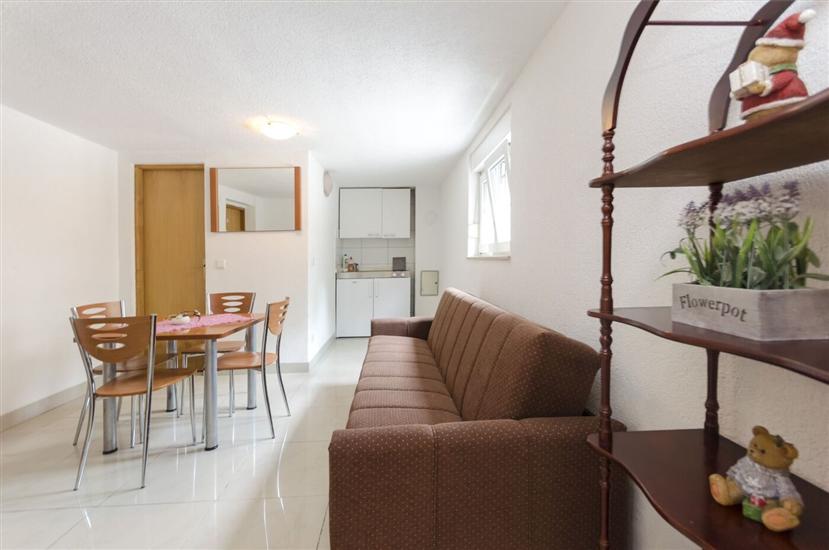 Apartment A1, for 4 persons