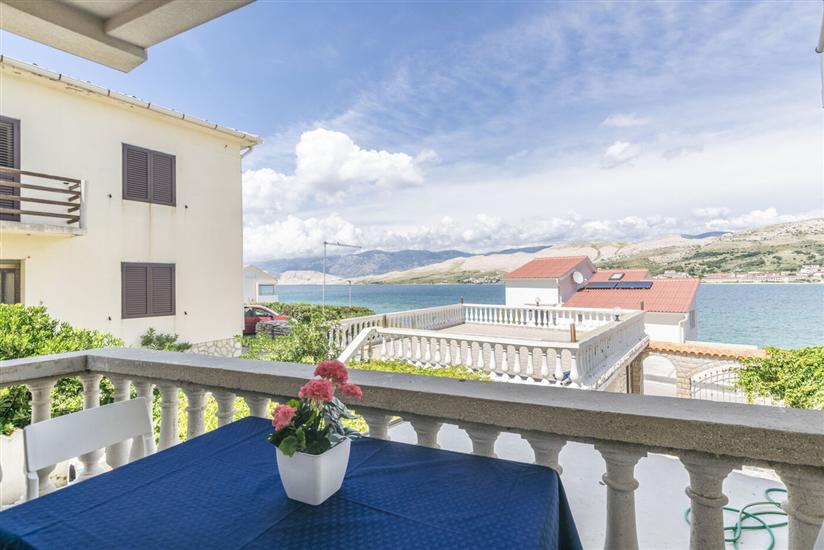 Apartment A2, for 4 persons