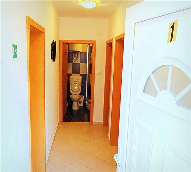 Apartment A1, for 6 persons