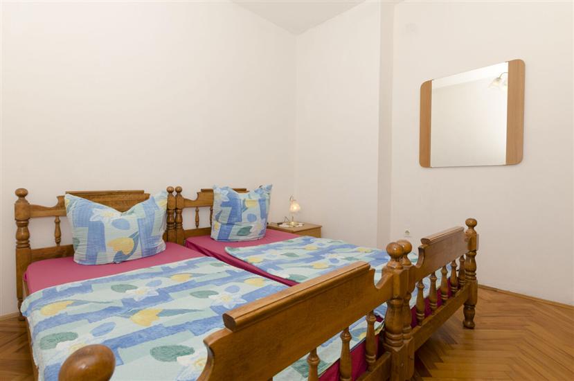 Apartment A1, for 8 persons