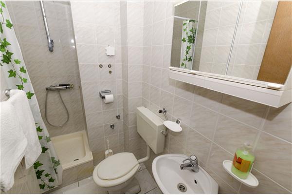 Apartment A1, for 8 persons