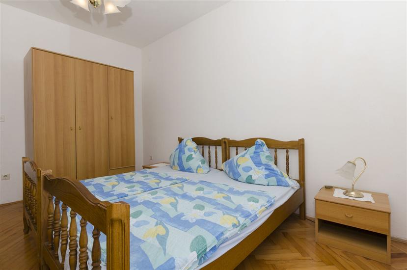 Apartment A1, for 8 persons