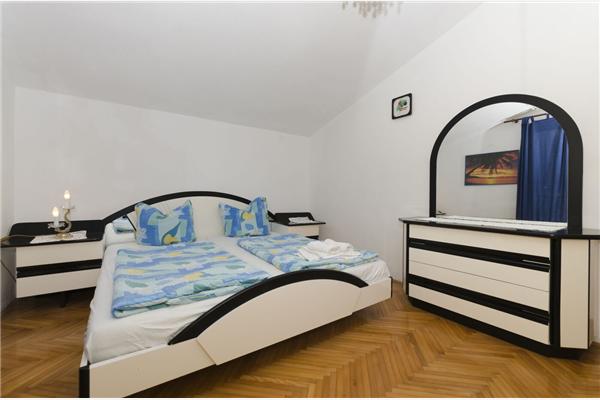 Apartment A2, for 4 persons