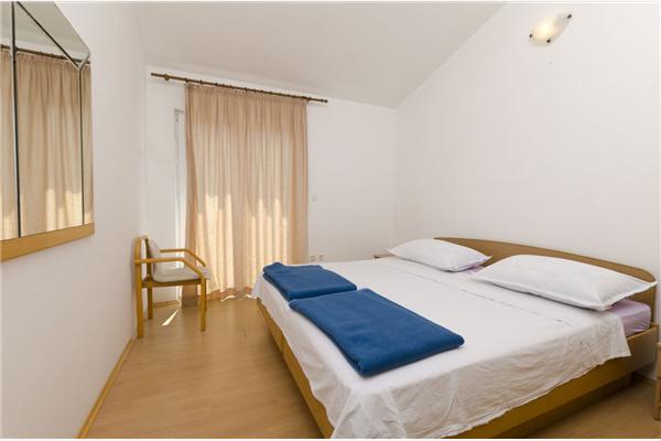 Apartment A2, for 8 persons