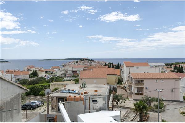 Apartment A2, for 8 persons