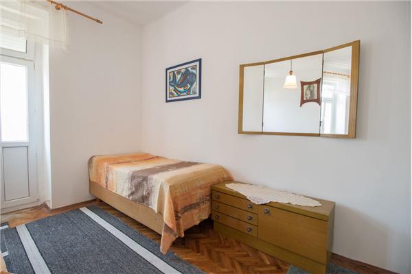 Apartment A1, for 5 persons